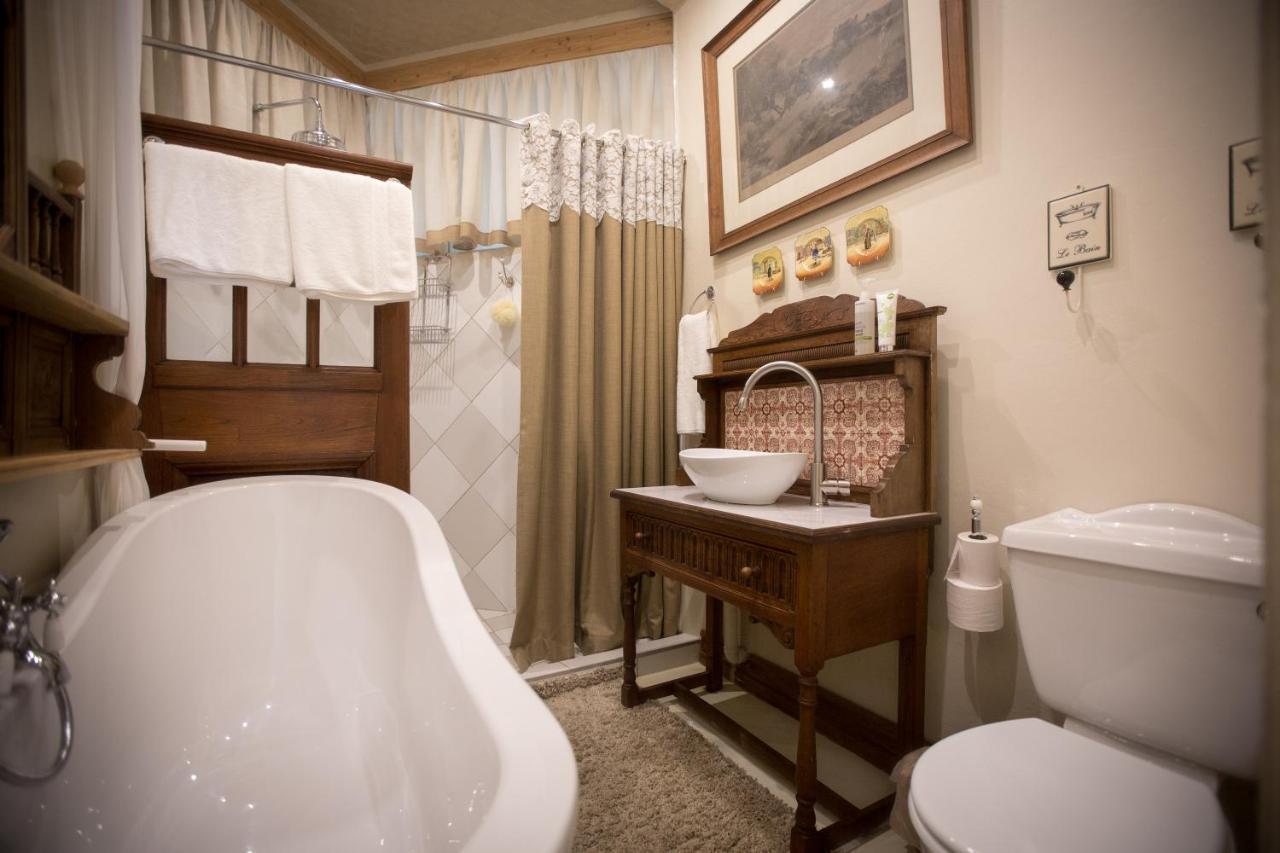 Schoon Huis Manor كمبتون بارك المظهر الخارجي الصورة