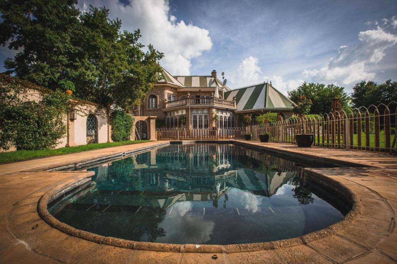 Schoon Huis Manor كمبتون بارك المظهر الخارجي الصورة